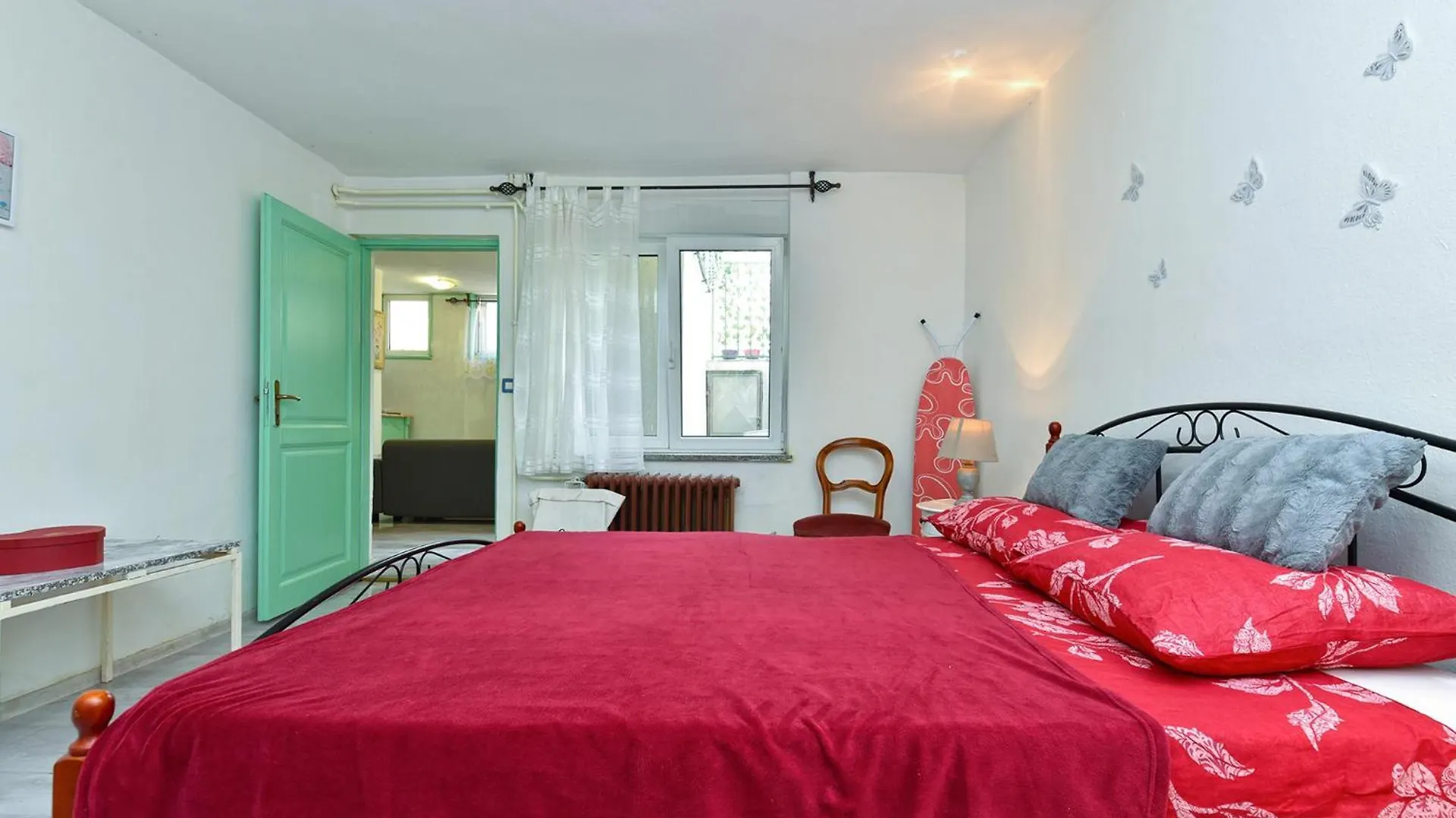 Apartments Mariza 2235 Pula